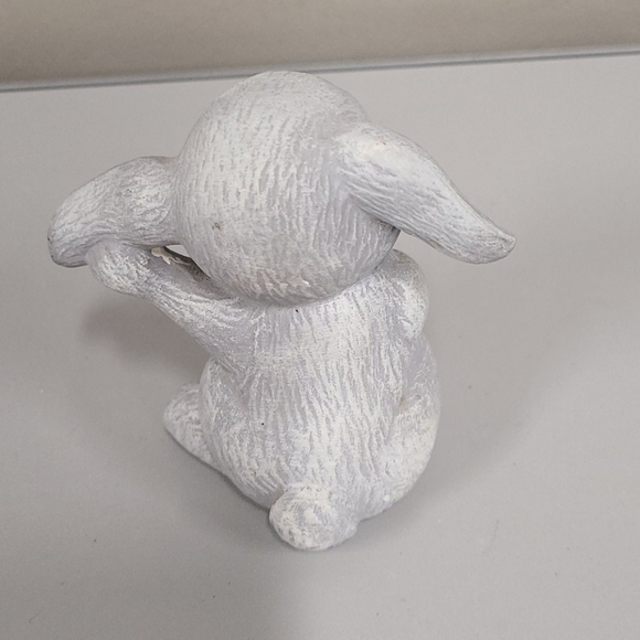 CERAMIC gray bunny rabbit figurine 3" Vintage - Picture 3 of 5